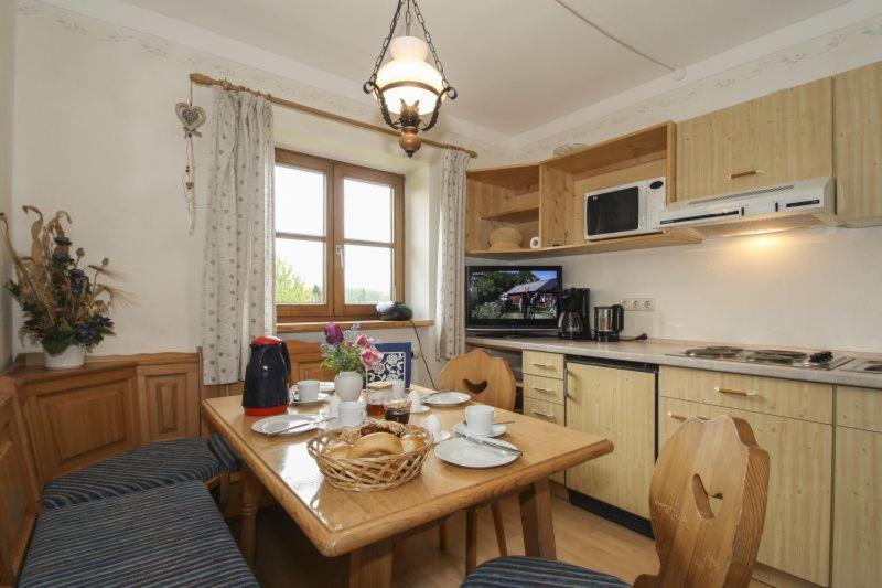 Ferienwohnungen Reiter Kirchanschoring Chambre photo